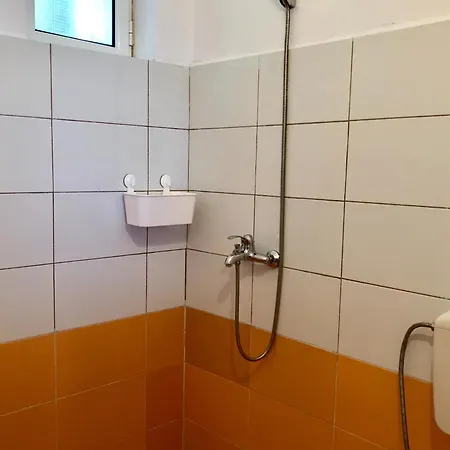 מלון דירות Denny בורש