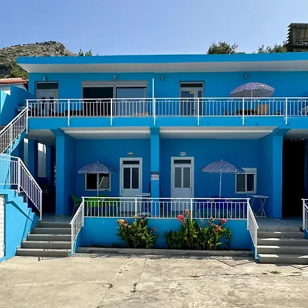 Denny מלון דירות 3*