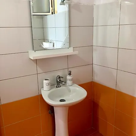 Denny Apart-hotel Borsh