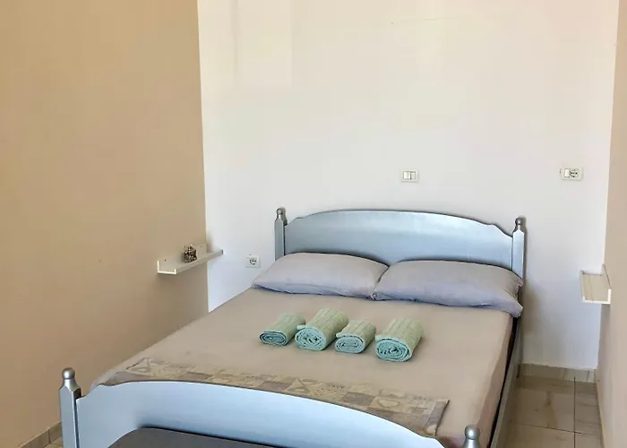 Apartahotel Denny Borsh