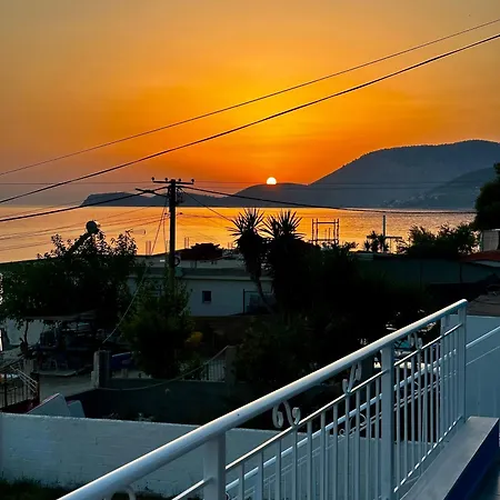 Ξενοδοχείο με διαμερίσματα Denny 3*